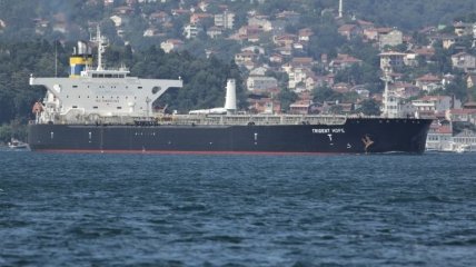 Греческий танкер TRIDENT HOPE