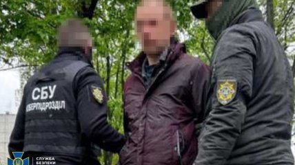 СБУ затримала двох зрадників України