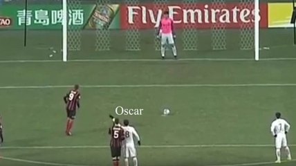 Оскар в Китае помог вратарю отбить пенальти (Видео)