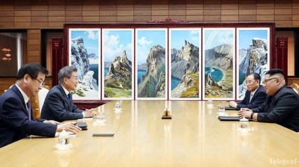 Лидеры Корейского полуострова неожиданно провели саммит