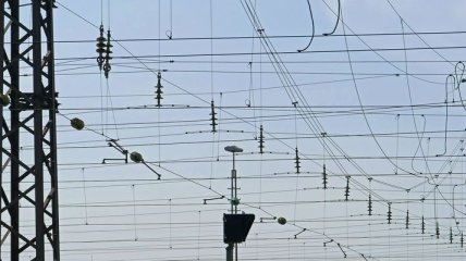 УЗ электрифицирует затратный участок к границе с Польшей
