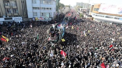 Похороны Сулеймани в Иране прошли трагически: количество жертв (Фото)