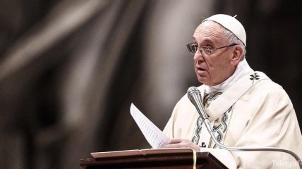 Папа Римский сравнил фейковые новости со змеем-искусителем
