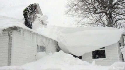 До 10 человек возросло число жертв снегопадов в США