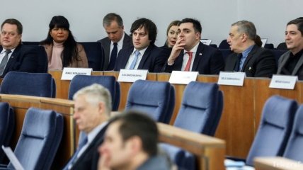 Шесть оппозиционных партий Польши объединились для противостояния PiS