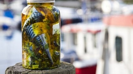 Скумбрия в банке