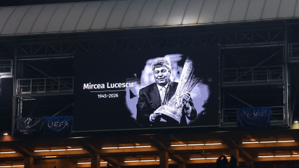 На матче "Шахтер" - АЗ почтили память Мирчи Луческу