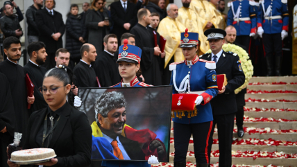 Похороны Мирчи Луческу в Бухаресте