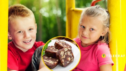 Дети, шоколадная колбаска