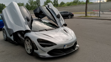 McLaren 720S в Києві