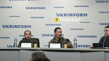 Гроші забирали росіяни, а спілкувалися мовою жестів: китайські полонені розповіли про службу у ВС РФ