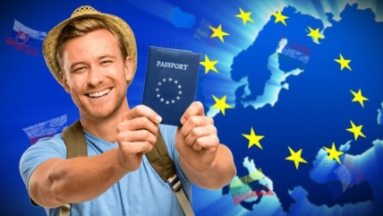 "Продам паспорт ЄС. Дорого". У соцмережах торгують документами Євросоюзу. Що стоїть за такою рекламою