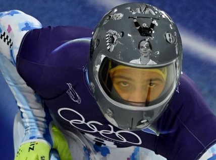 Владислав Гераскевич в "шлеме памяти"