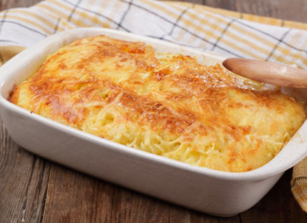 Картофельная запеканка с луком и сыром