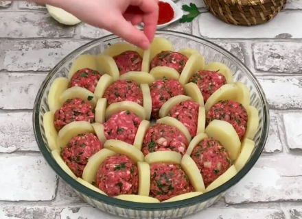 Фрикадельки в сотах з бешамель