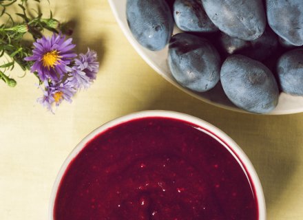 Вкуснейший сливовый соус к мясу: пошаговый рецепт