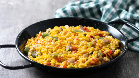 Паелья з куркою (відео)