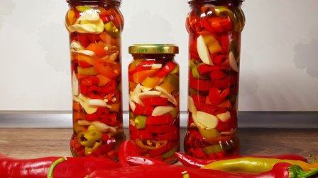 Маринованный перец чили