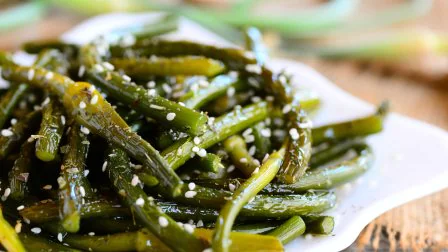 Лечо з часникових стрілок: покроковий рецепт