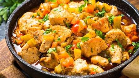 Рагу с курицей (видео)