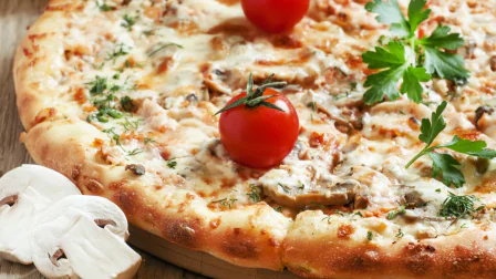 Пицца с курицей (видео)