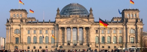 Будівля Рейхстагу: згідно з інформацією "Spiegel" кілька членів ХДС намагалися стягнути борги німецької компанії в Україні.