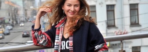 Жанна Бадоева: Когда весь мир сел на карантин, мы снимали новые выпуски "Другой жизни"