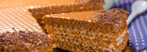 Вафельный торт со сгущенкой