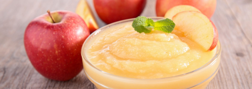 Знадобляться лише яблука, згущенка і трохи води