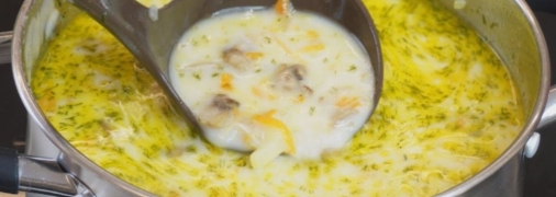 Вкусный грибной суп с плавленым сыром