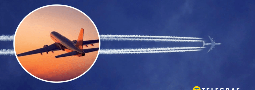 Літак в небі