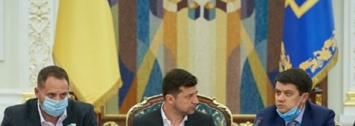 Поразительные "совпадения": в поведении спикера Рады Разумкова заметили интересные нотки