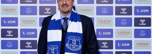 Луческу по-английски: знаменитый экс-тренер "Ливерпуля" официально возглавил злейших врагов