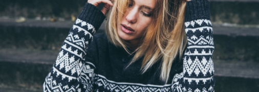 Почему женщины так болезненно реагируют на критику: объясняет психолог