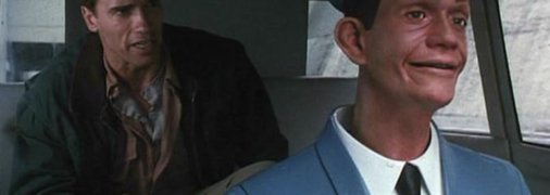 Waymo Driver не базікає за кермом, як людиноподібний водій Johnnycab у фільмі "Згадати все"