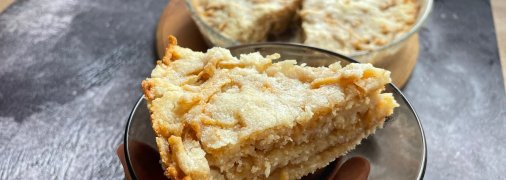 Пирог можно подать как к семейному чаепитию, так и к праздничному столу