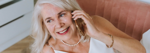 Чтобы выглядеть моложе, иногда достаточно только перебрать гардероб