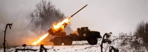 Наши защитники "жарят" врага на фронте изо всех сил
