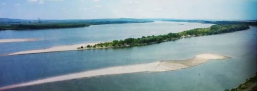 Дунай сильно обмілів, середина липня 2022 року