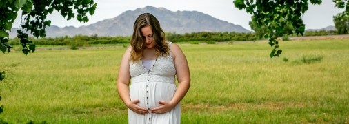 Молитва перед родами поможет маме и ребенку