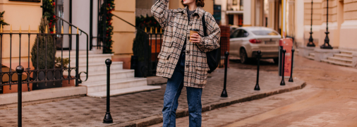 Модні джинси легко вписати у будь-який образ