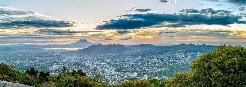 Перша країна хоче офіційно дозволити розплачуватися біткоїнами