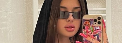 Разнесшую съемную квартиру скандальную блогершу год назад спасали от суицида: появилось видео