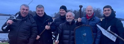 День народження Савіка Шустера став місцем зустрічі багатьох критиків президента