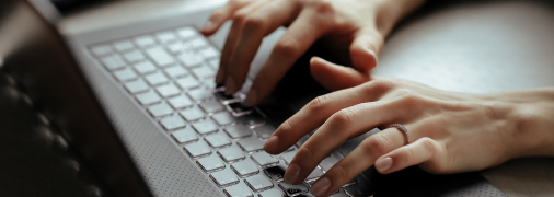 Клавіатура ноутбука швидко забруднюється