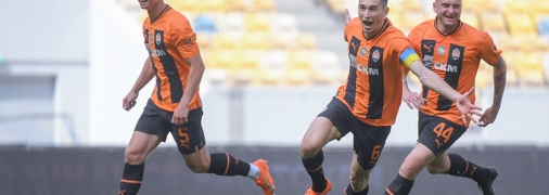 "Шахтер" разгромил "Днепр-1"