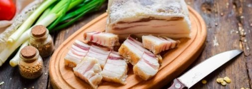 Сало-"п’ятихвилинка" за найпростішим рецептом