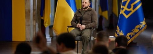 Володимир Зеленський на пресконференції у метро Києва