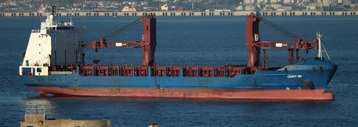 На борту судна умер капитан из Одессы: его тело лежит в каюте почти неделю