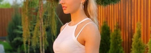 Дарья Белодед традиционно публикует яркие снимки